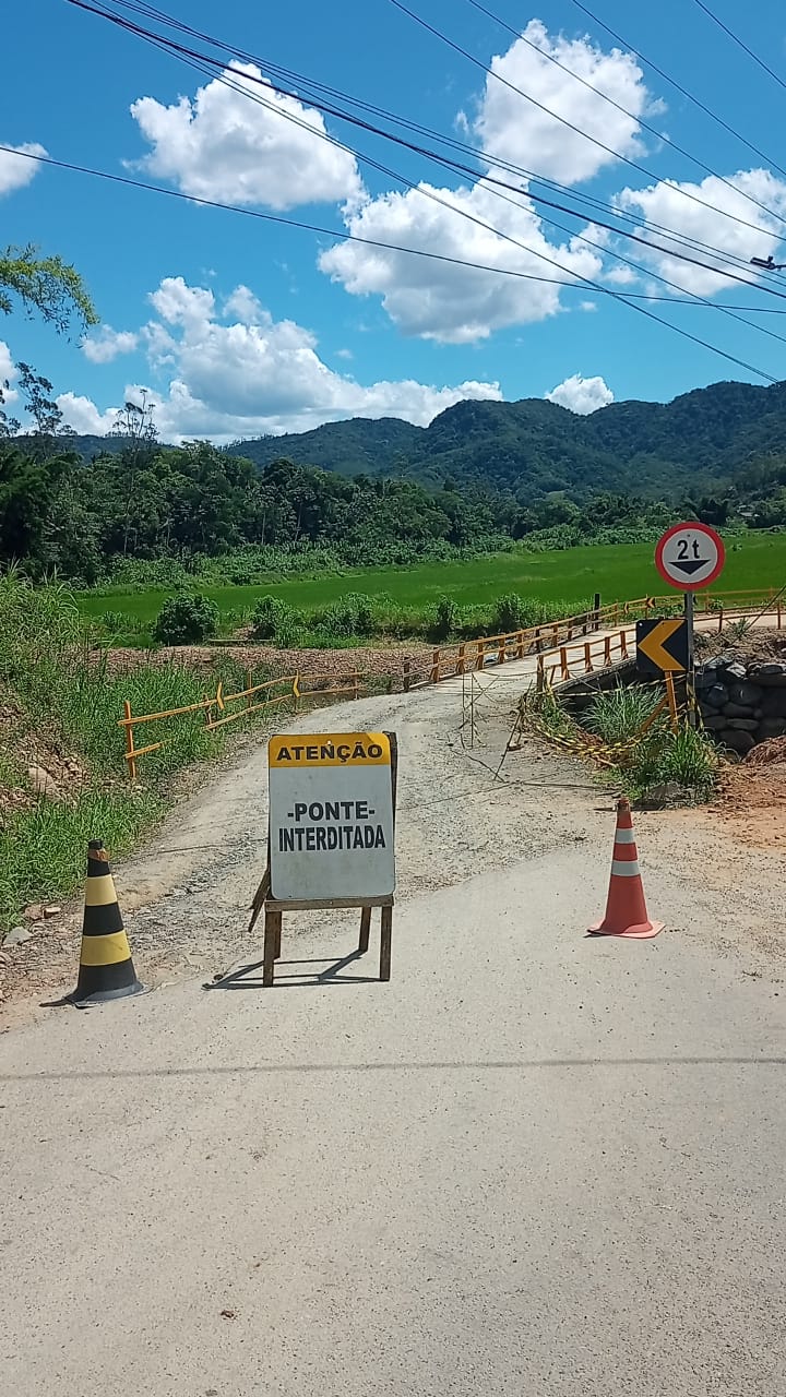 Apostila Fiscal de Obras e Posturas Prefeitura de Schroeder SC